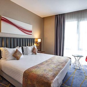 Kamer met Rolstoeltoegankelijkheid met een King Size Bed